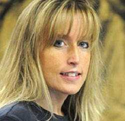 Amy DeBauche Customer Service amy-debauche-customer-service